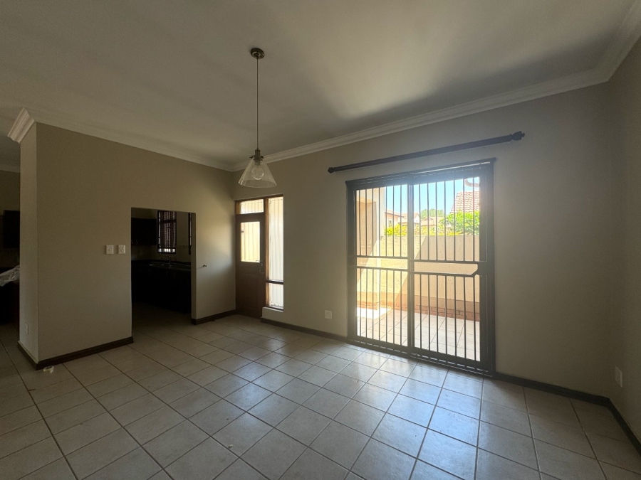 To Let 3 Bedroom Property for Rent in Xanadu North West